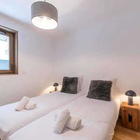 Apartment Alpe D'huez : Neuve Aux Pieds Des Pistes Avec Parking *